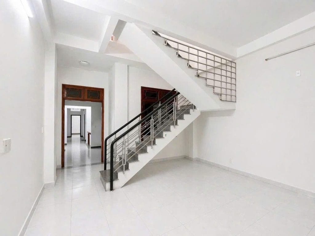 Bán nhà 3 tầng mặt tiền đường Nguyễn Hữu Dật Hải Châu Đà Nẵng