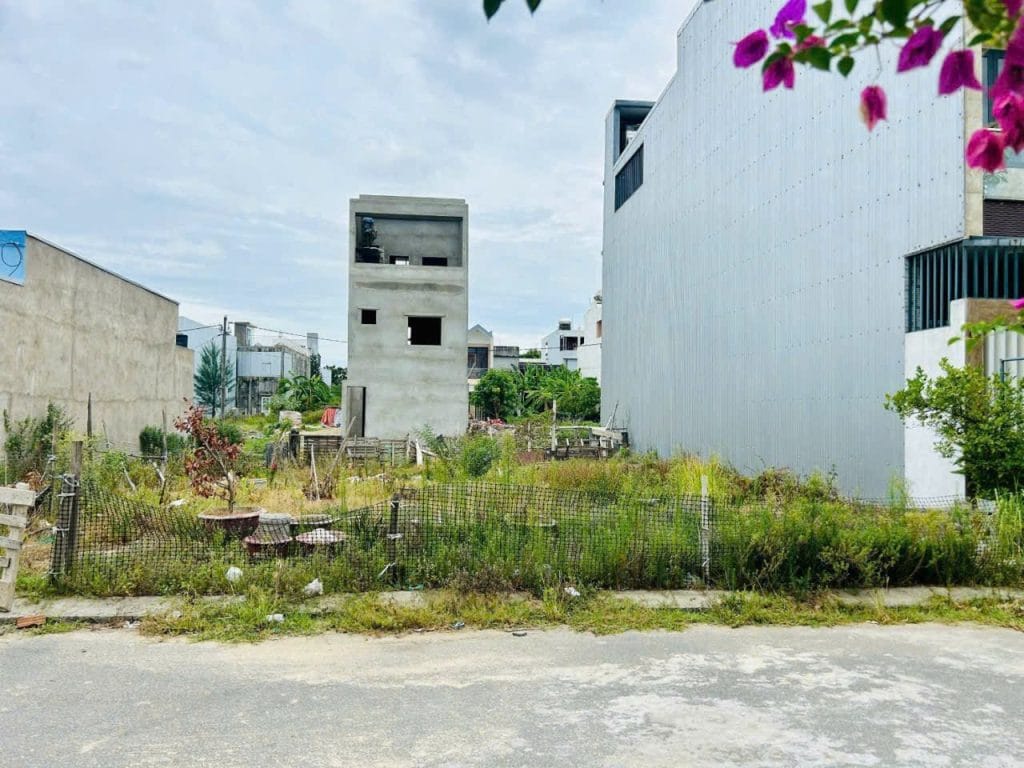 ​Đất Tân Trà Đà Nẵng Dưới 4 Tỷ: Cơ Hội Mua Ở Hay Chờ Đợi Sóng Mới?