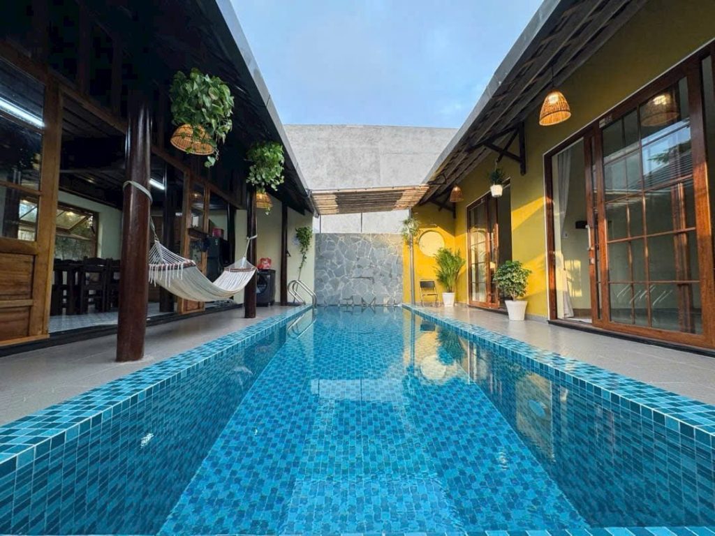 Bán villa hồ bơi 3 phòng ngủ khu du lịch biển Tân Trà, Ngũ Hành Sơn giá tốt