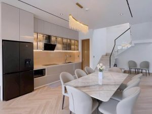 ​Bán villa 5 phòng ngủ gần biển Mỹ Khê Đà Nẵng – Dòng tiền 80 triệu/tháng
